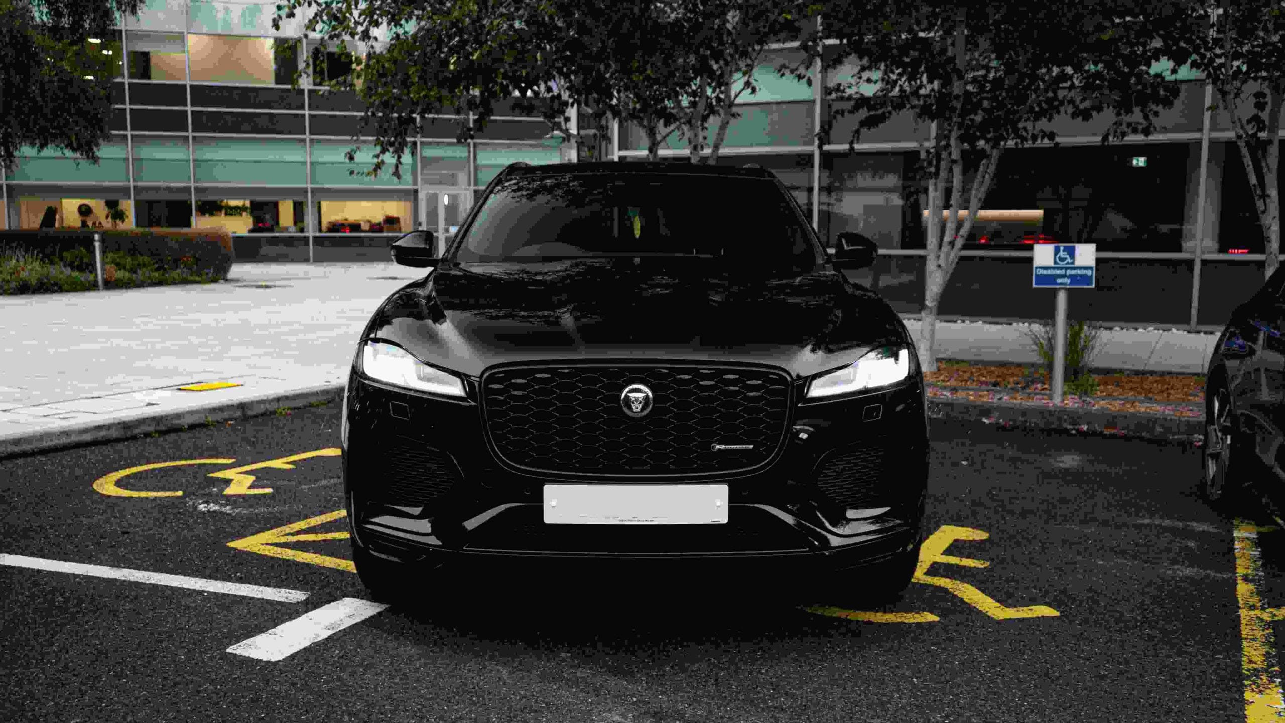 Jaguar-F PACE