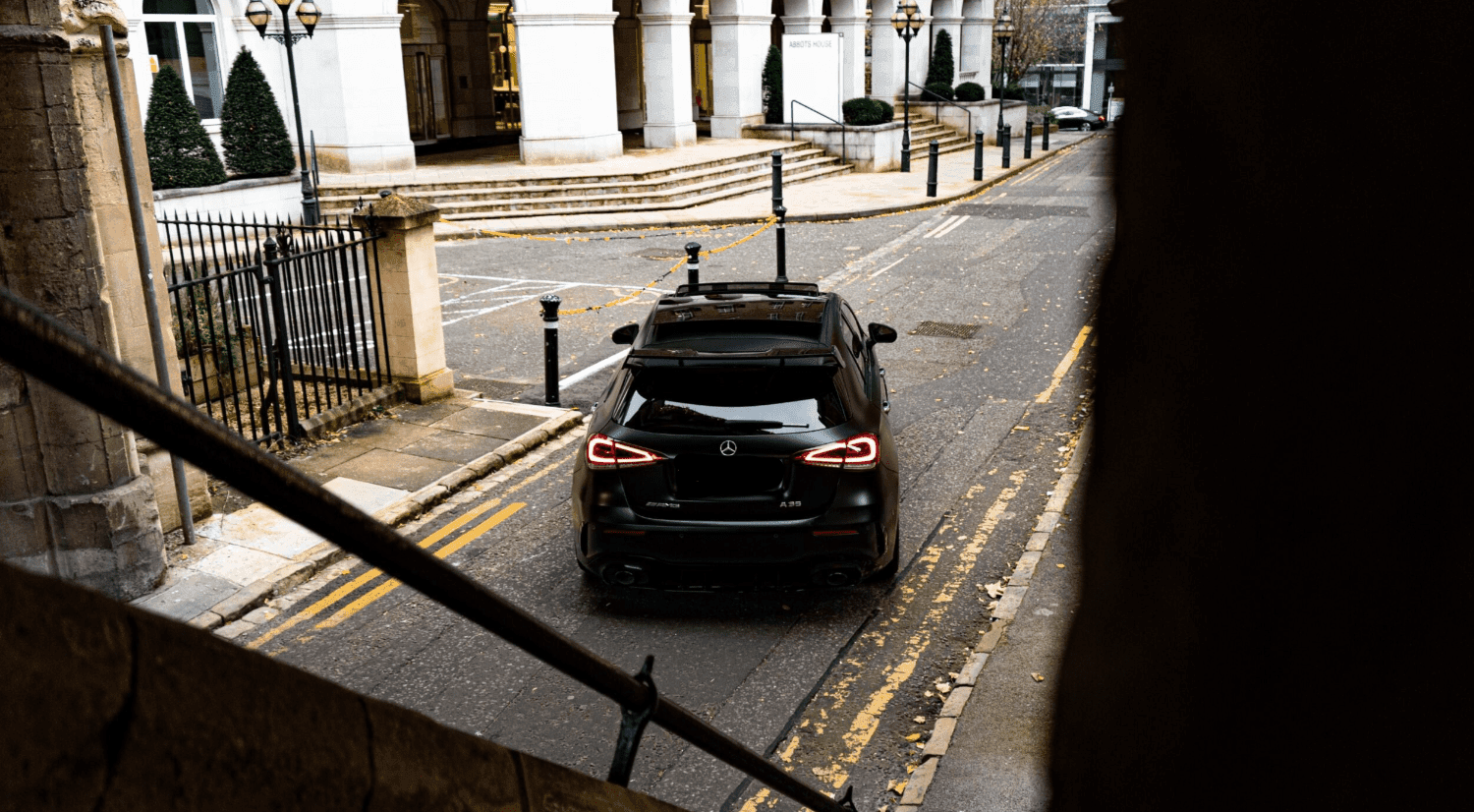 rent luxury car